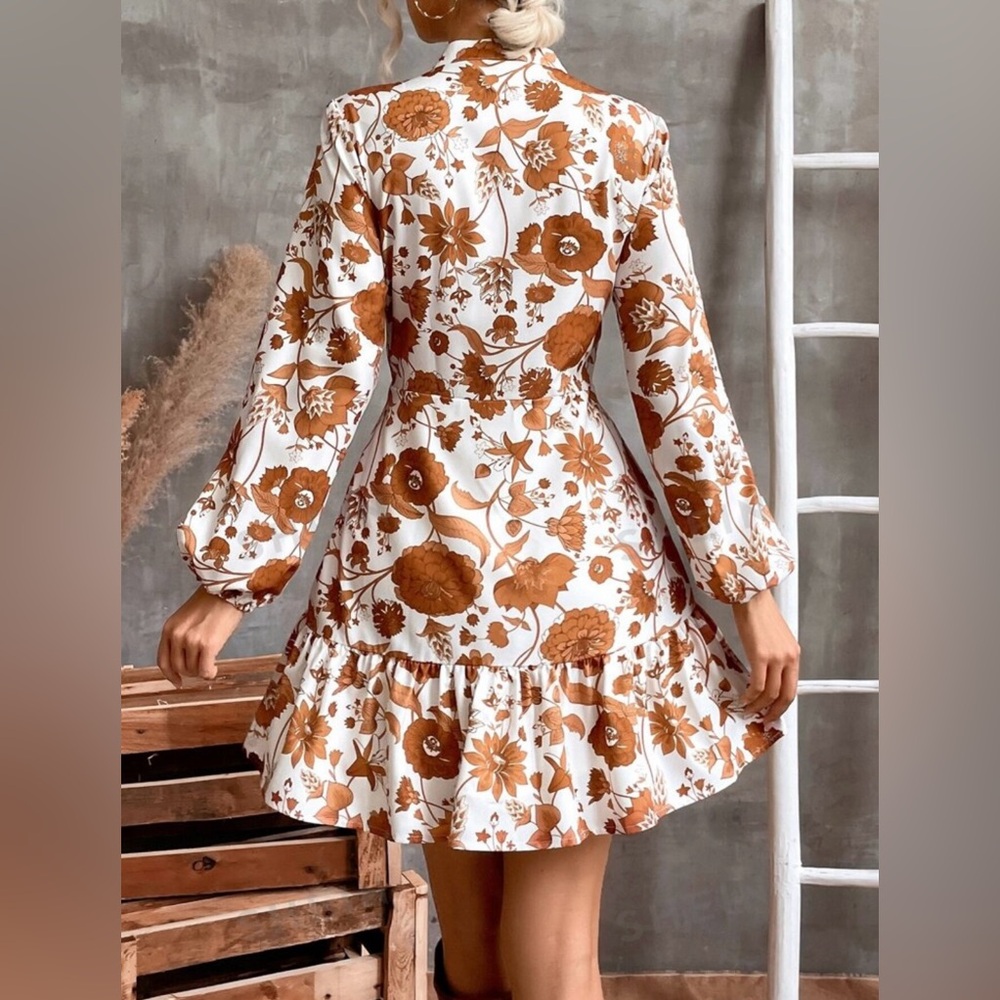 Fall Dress 🍂 - Picture 2 of 4